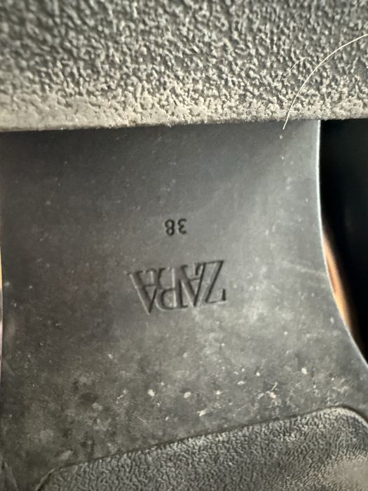 Женские ботильоны черные Zara