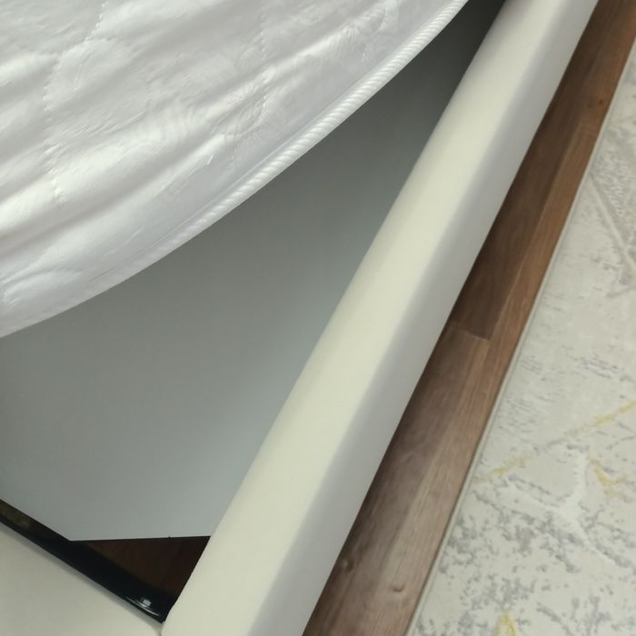 Двухспальный кровать