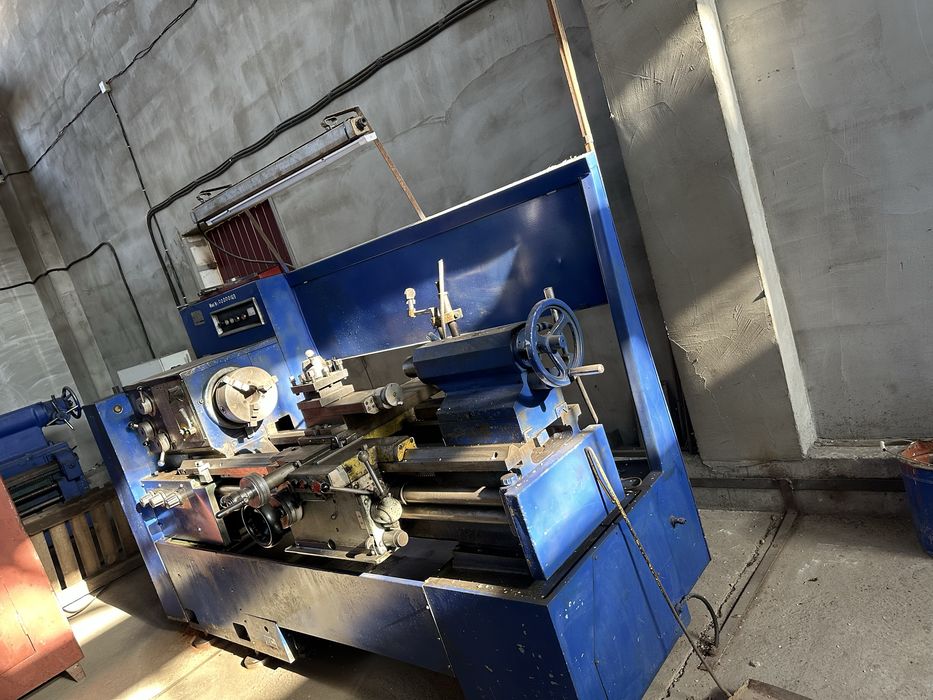 Продам токарный станок 16д25