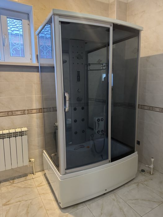 Душевые кабины отличном состоянии