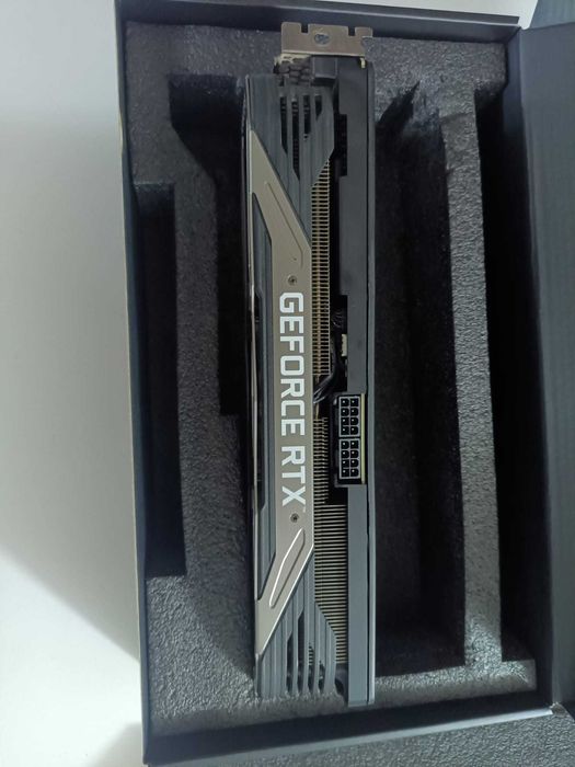 Placa GeForce RTX 3070 Memorie Samsung / Randare AI/ Gaming DLSS 1440p