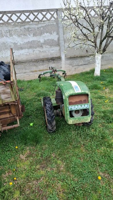 Vand motocultor ferarri disel de 14cp cu remorcă 4x4 si freźă perfect funcțional
