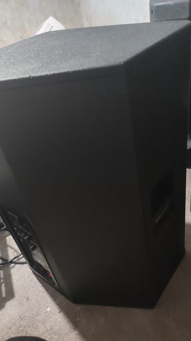 Активни тонколони ev и the box 15 инча  ev 1200 ewrà the box 750