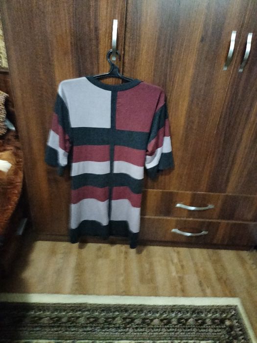 Платья женские разные