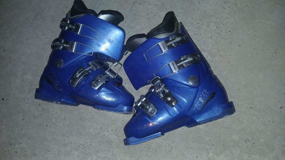 Продавам ски 120см и обувки 37номер