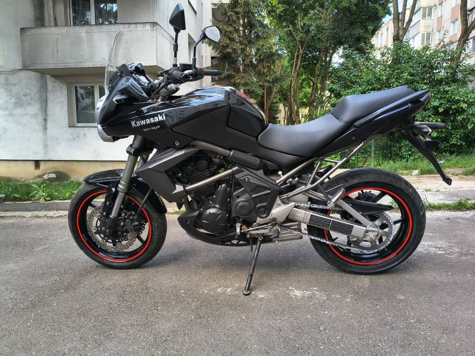 Kawasaki Versys 650 Facelift din 2012 impecabil