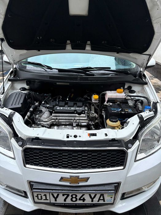 Продаю свою Nexia 3