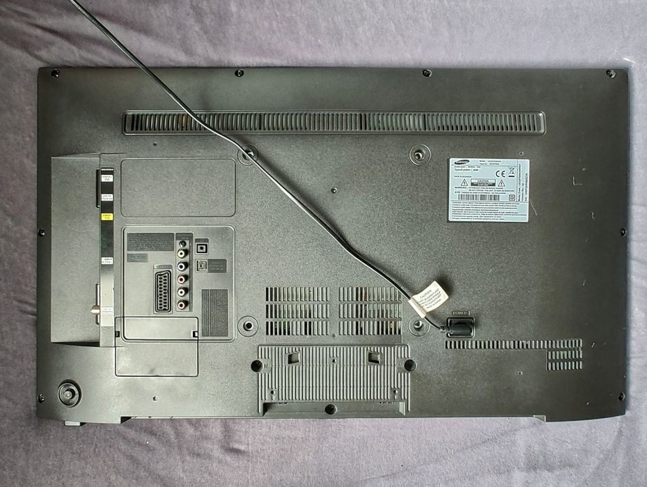 Samsung UE32F5000AW за части !