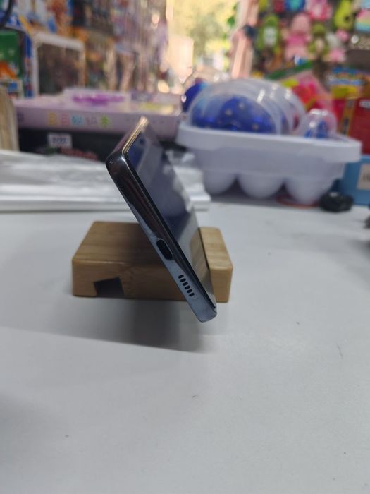 Telefon sotiladi Samsung A73 8x256