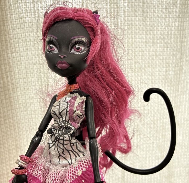 Кукла Monster High Catty Noir