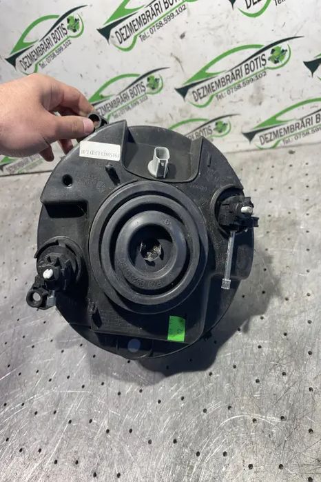 Proiector ceata stanga E11 0210 02 Jeep Cherokee