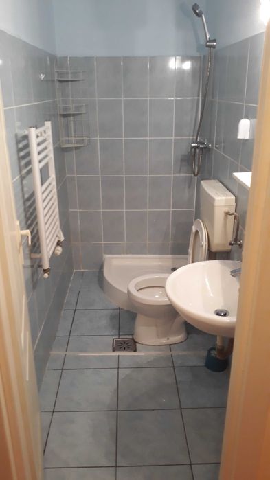 Garsoniera de închiriat