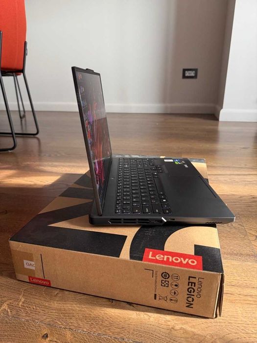 Lenovo Legion Pro 5 (i7-14700HX, RTX 4070, 32GB RAM)