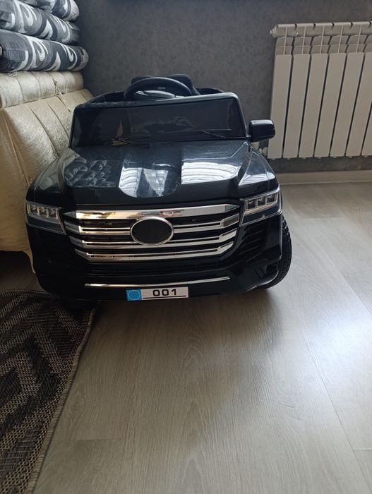 Электромобиль детский