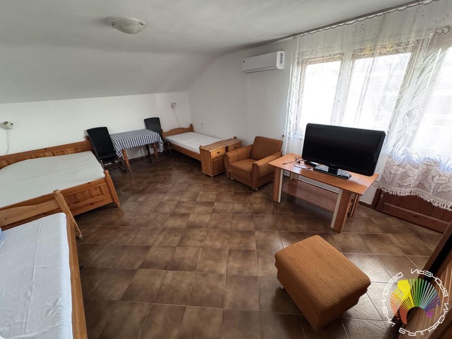 Дава се под наем Многостаен апартамент в Бургас, Сарафово - 150 кв.м за 408 € - Снимка #4