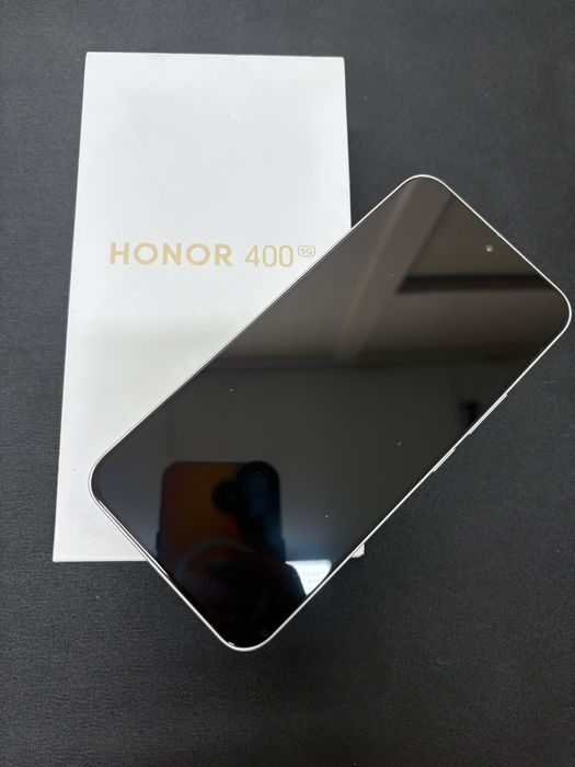 Honor 400.  256gb