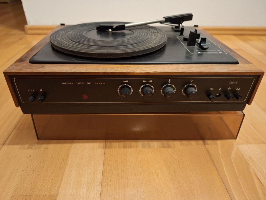 Pick-up Tesla NCZ 130