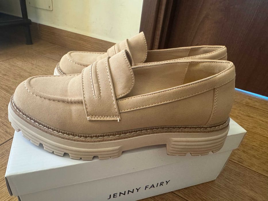 Mocasini CCC bej, piele întoarsă, mărimea 40 - 120 lei