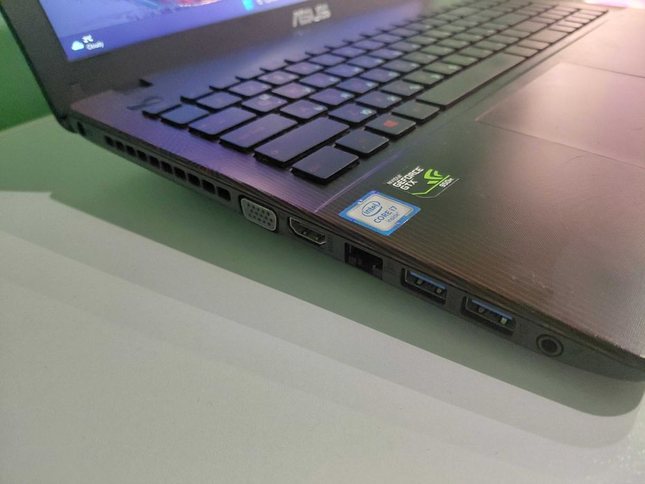 Asus K550VX Гейминг Лаптоп