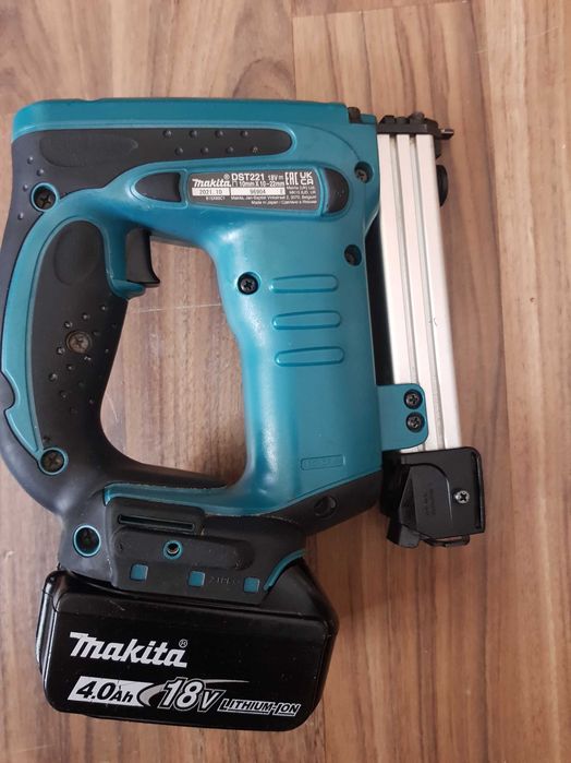 Capsator Makita