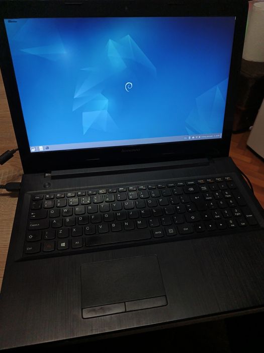 Lenovo Laptop 15-dw Series