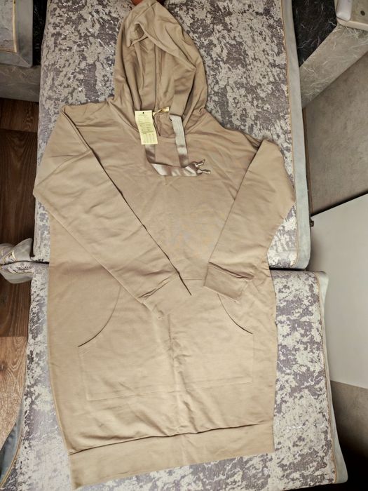 Продам платья голубая