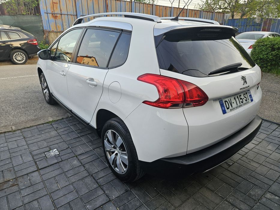 Peugeot 2008 1.2VTi *LED*2016 NAVI*GPS*