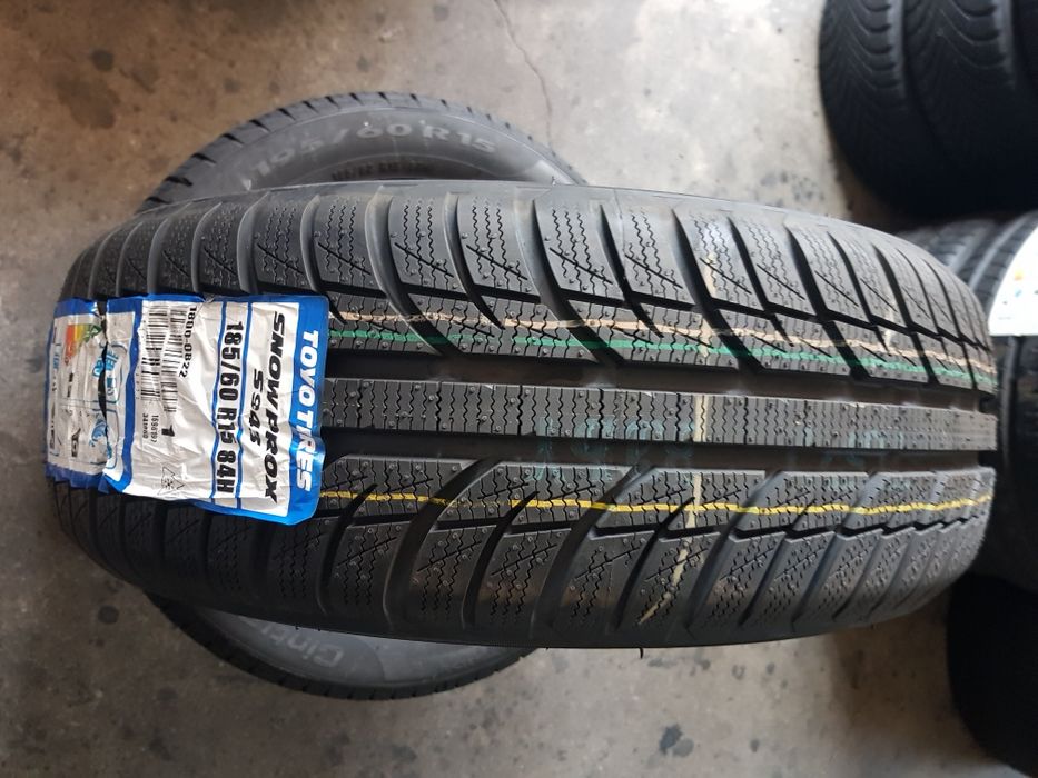 Toyo 185/60 R15 84H M+S iarnă NOI