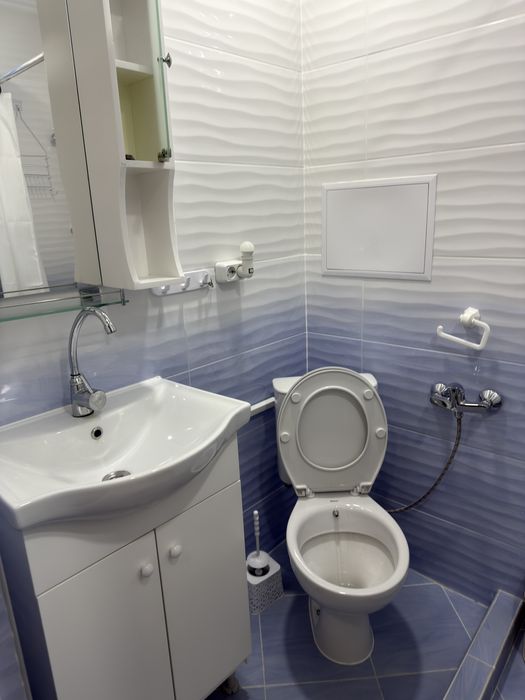 Дава се под наем Едностаен апартамент в Лом - 40 кв.м за 168.3 € - Снимка #1