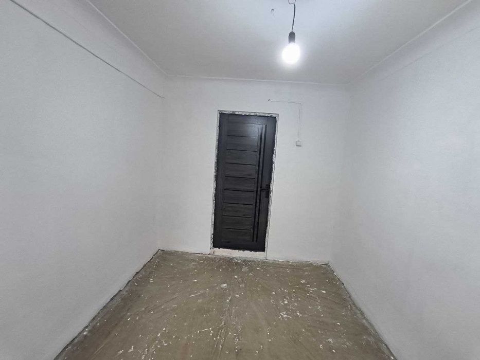 Buyuk Ipak Yoli metrosida ijara uchun noturar 1 xona 8 m2 bor