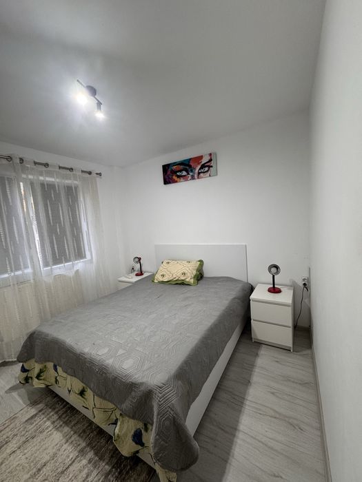 Inchiriez apartament