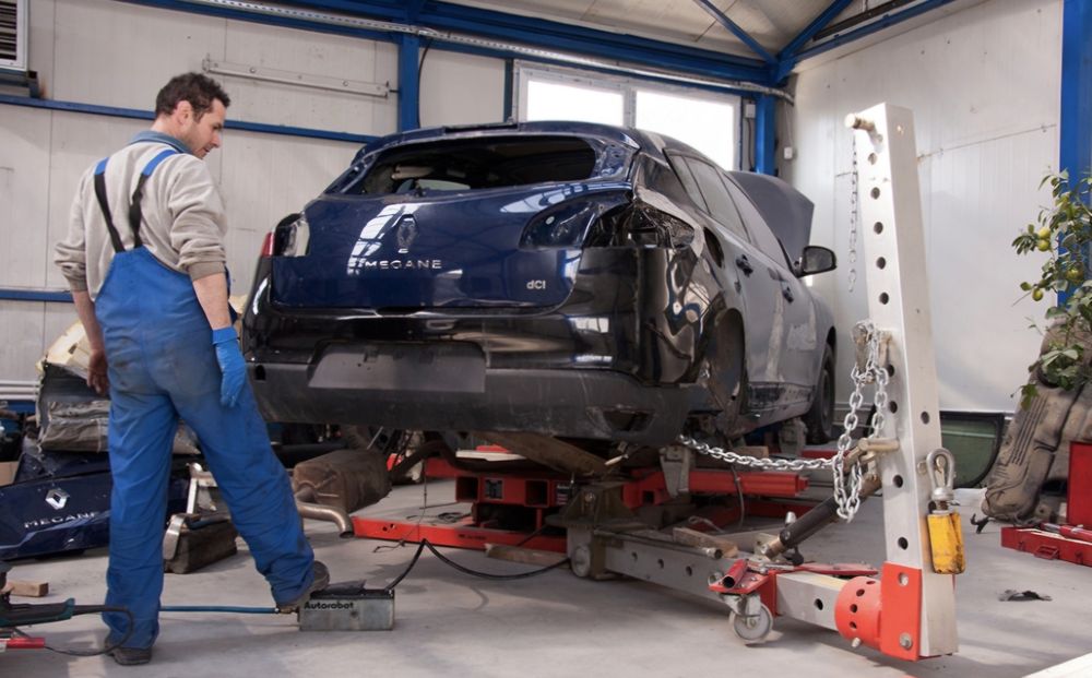 Vopsitorie auto, tinichigerie reparatii RCA