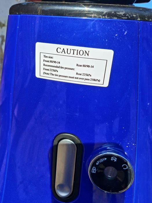 Vand scuter eletric in garantie