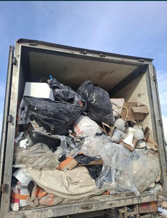 Вывозим мусор, старую мебель и хлам