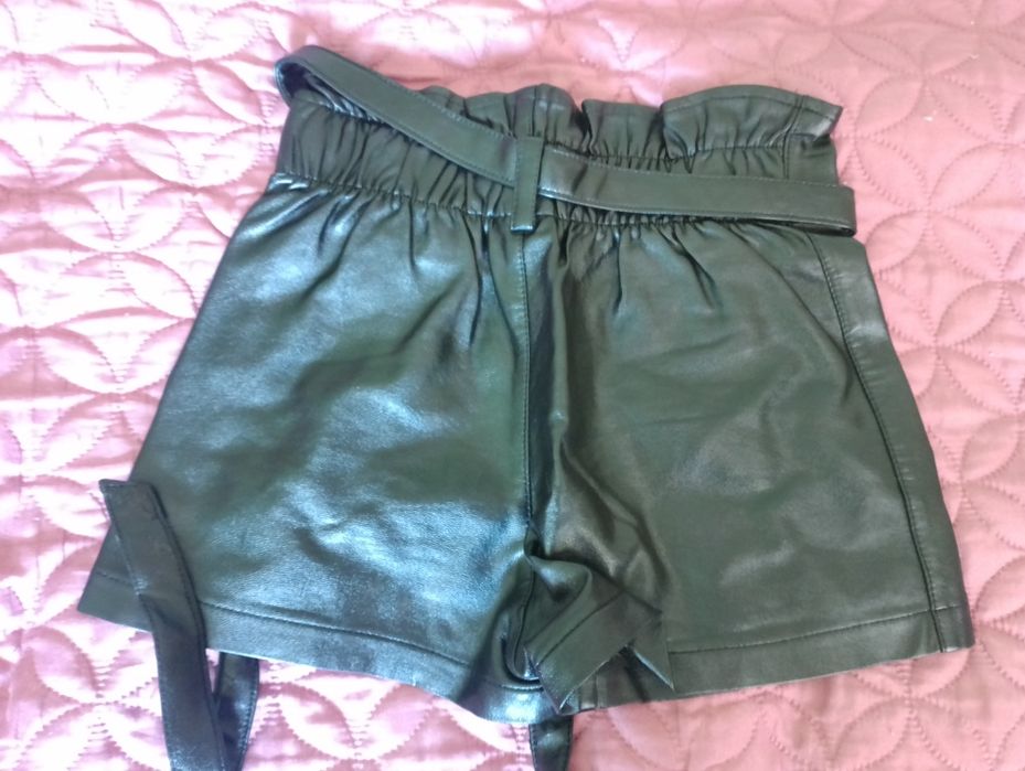 Кожени панталонки,128 и 134