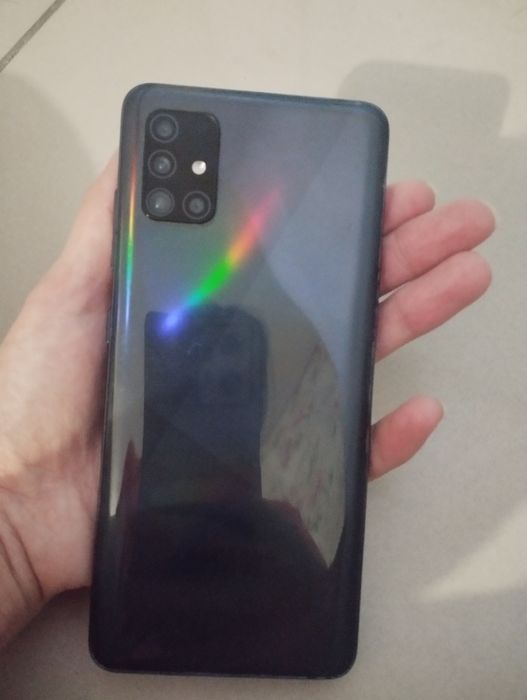 Продам Самсунг А51