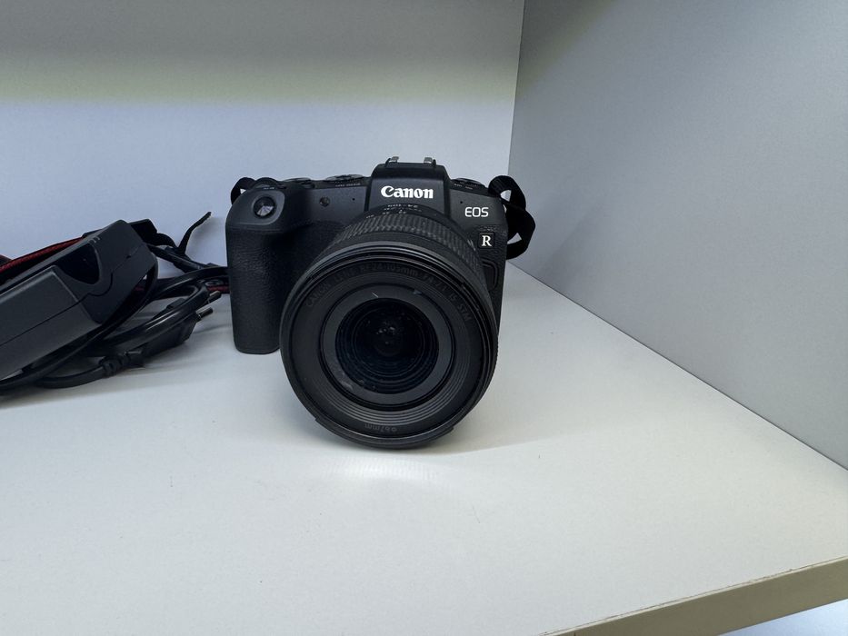 Aparat Foto canon Eos RP, Obiectiv 24-105
