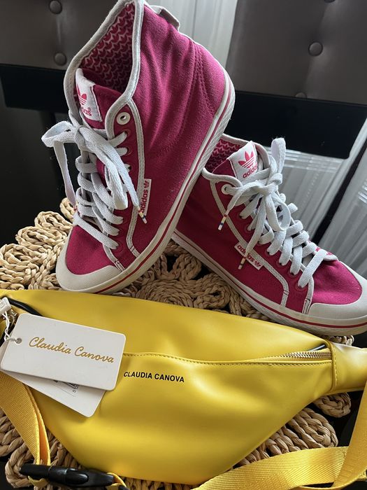 Дамски кецове Адидас