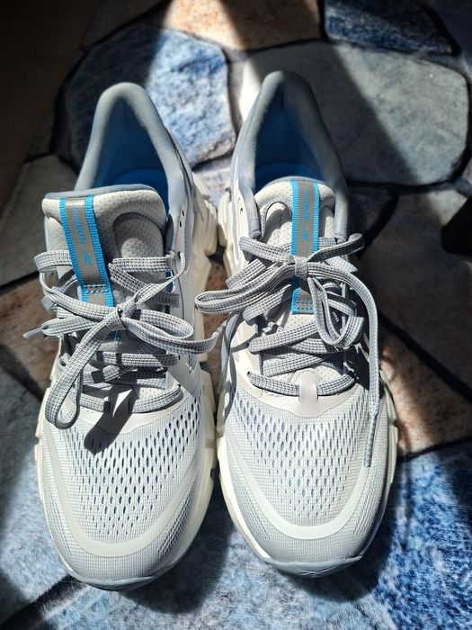 Дамски маратонки REEBOK