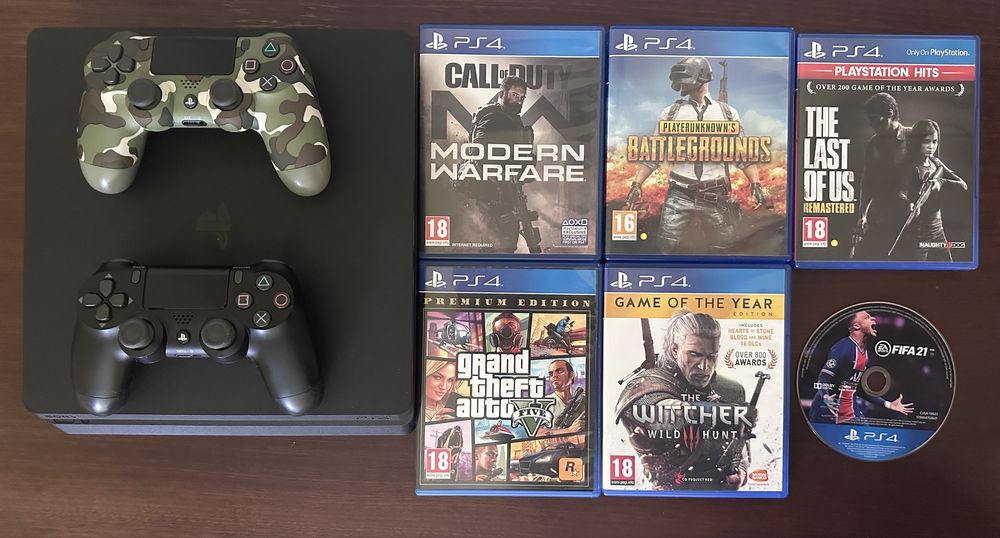PS4 Slim 500GB + 2 manete + 6 jocuri de top