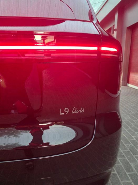 Li 9 livis full nataruslik tayyor