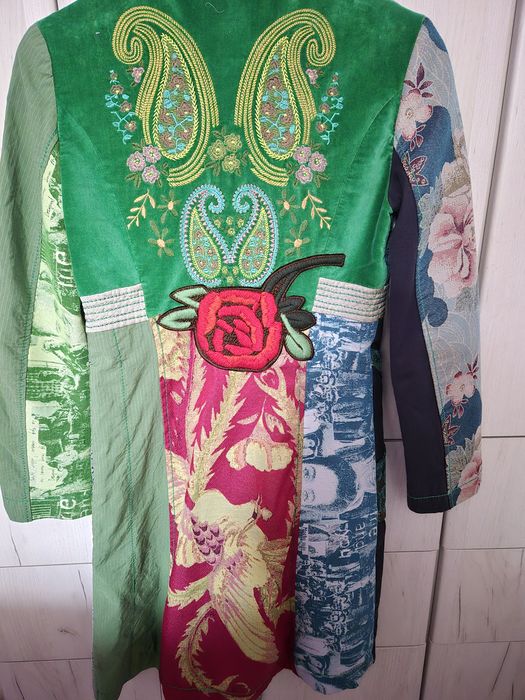 Desigual-дамско манто