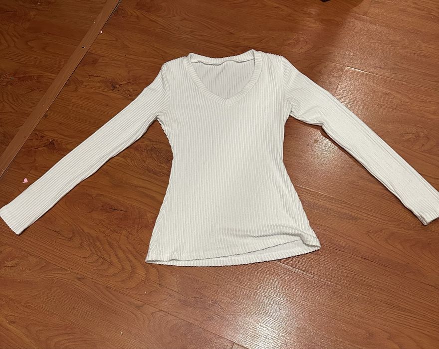 разгрузка одежды молодежной