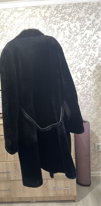 Продам шубу мутоновую