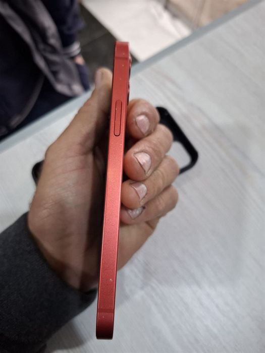 Iphone 12 sotiladi