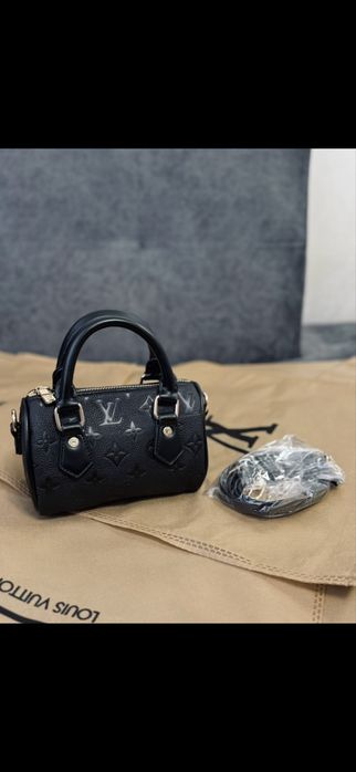 Lo*is vui*ton мини чанта черна