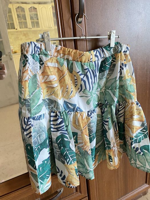 Продам Юбку и  ковточку