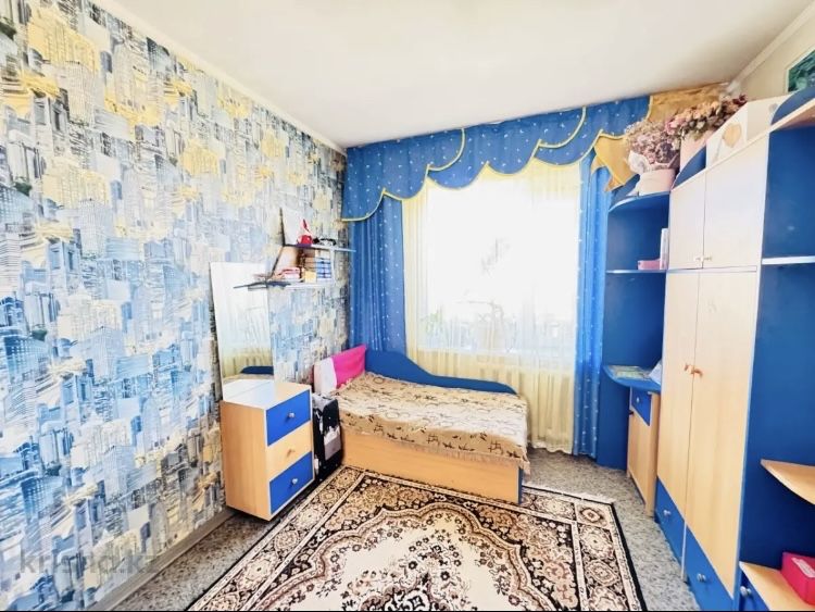 Продам трех комнатную квартиру