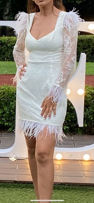 Rochie ocazie, scurta, sexy, dantela alba si fulgi. Atmosphere