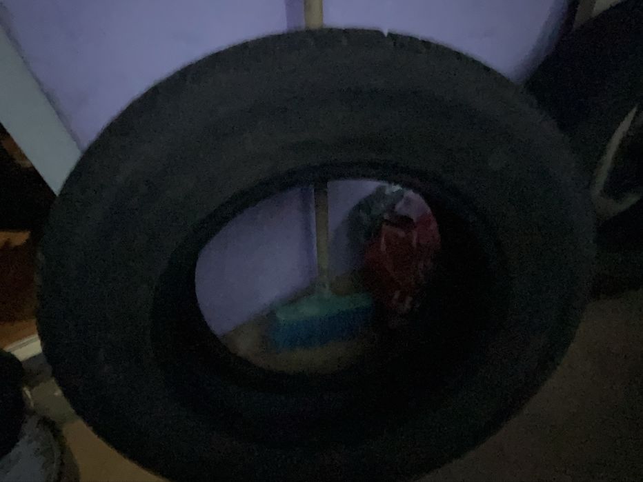 Vand  5 anvelope de iarna marca pirelli 195 65  r 15